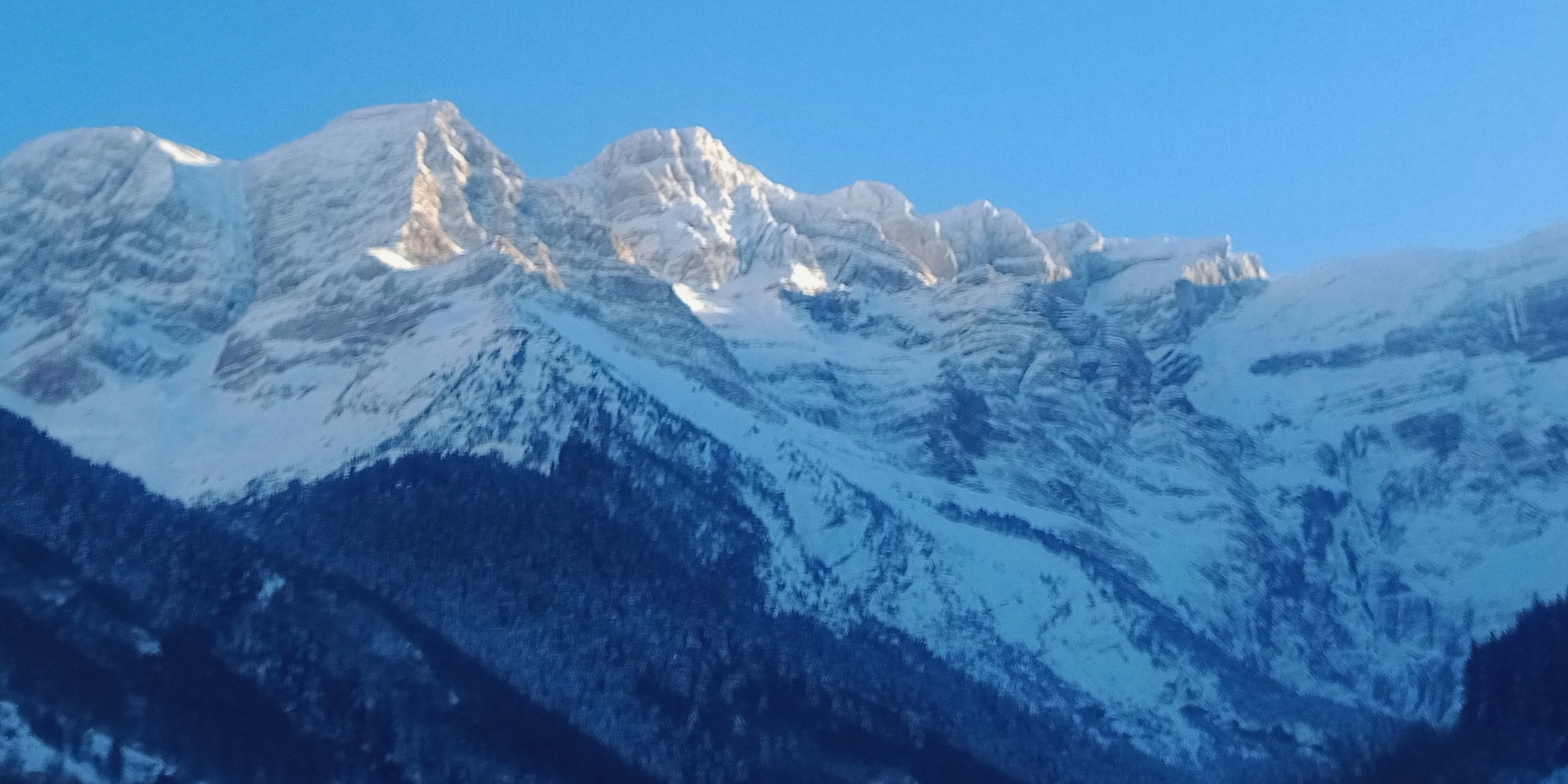 Neige en abondance à Gavarnie....